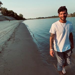 Meet your Posher, Noel